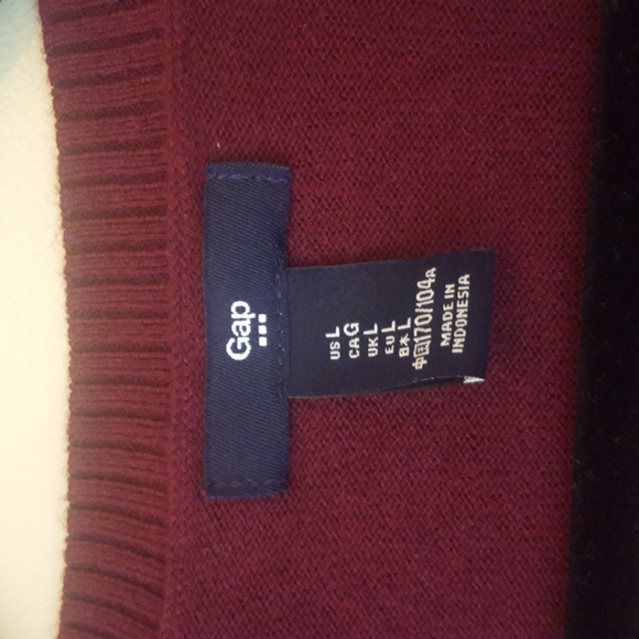 GAP Factory Cardigan - Burgundy colour, Size Large - Picture 4 of 9